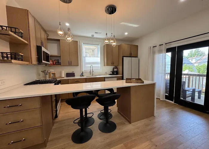 Sleek Avondale Bath 2 Bed King&queen&garage Appartamento